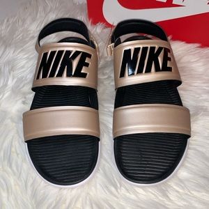 women's nike tanjun beige